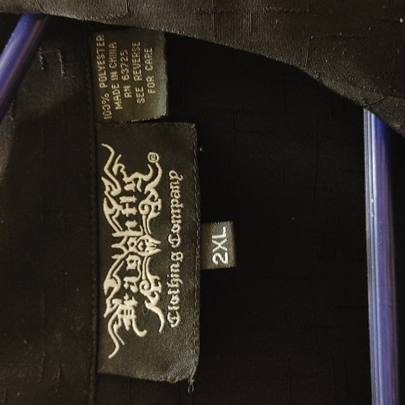 Dragon fly button down shirt - Picture 2 of 3